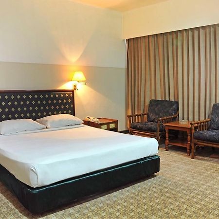 Hotel Banyuwangi Sintera Джакарта Экстерьер фото