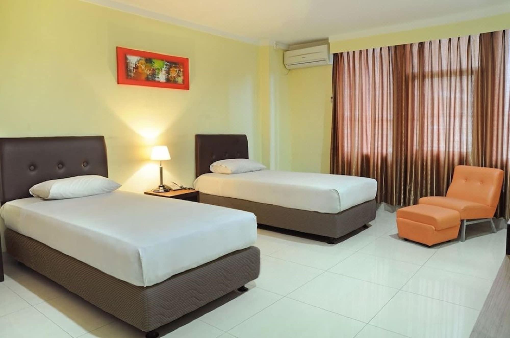 Hotel Banyuwangi Sintera Джакарта Экстерьер фото