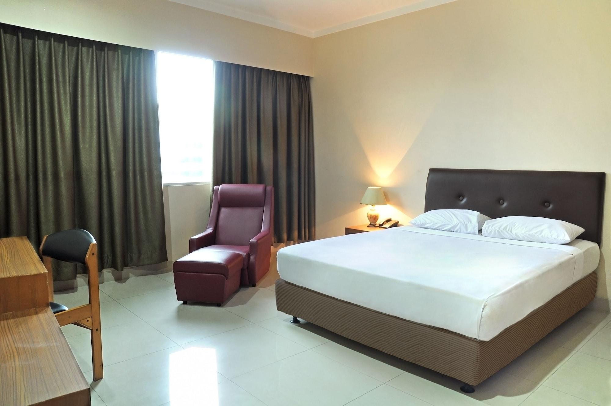 Hotel Banyuwangi Sintera Джакарта Экстерьер фото