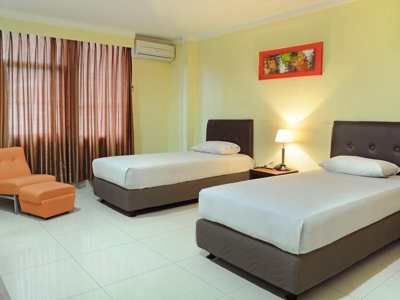 Hotel Banyuwangi Sintera Джакарта Экстерьер фото
