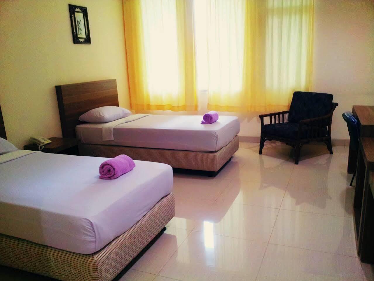Hotel Banyuwangi Sintera Джакарта Экстерьер фото